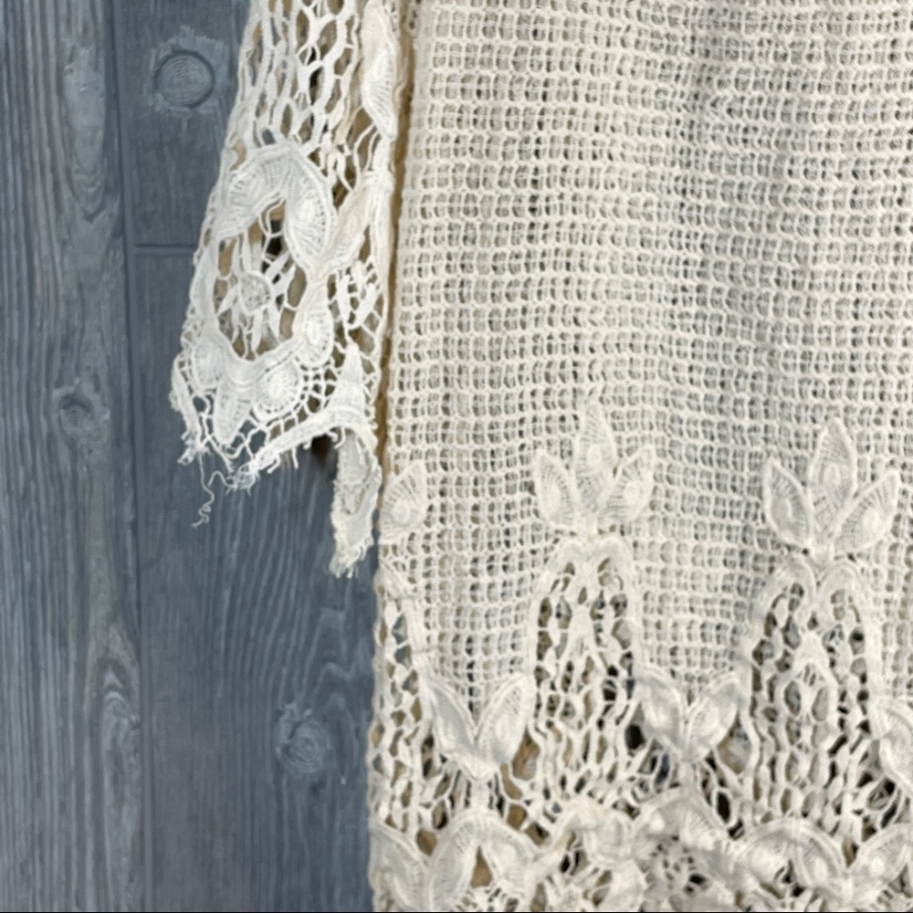 Ruby Crochet Lace Swim Coverup Size Small - Picture 3 of 4
